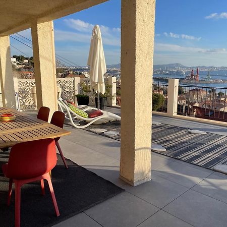 Superbe Terrasse Avec Vue Panoramique Sur La Mer Marseille Exterior photo